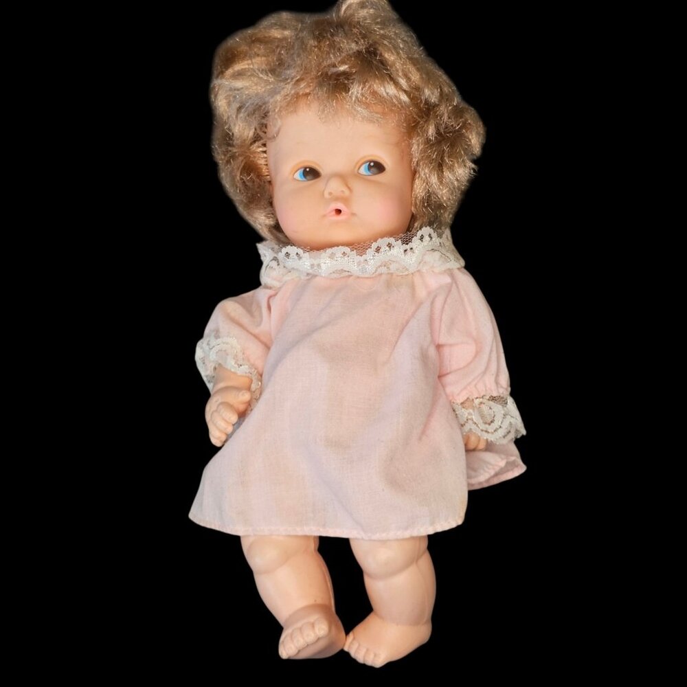 VTG Eegee Small Baby Doll 9"‎ Drinker Wetter Blonde Painted Face Hong Kong